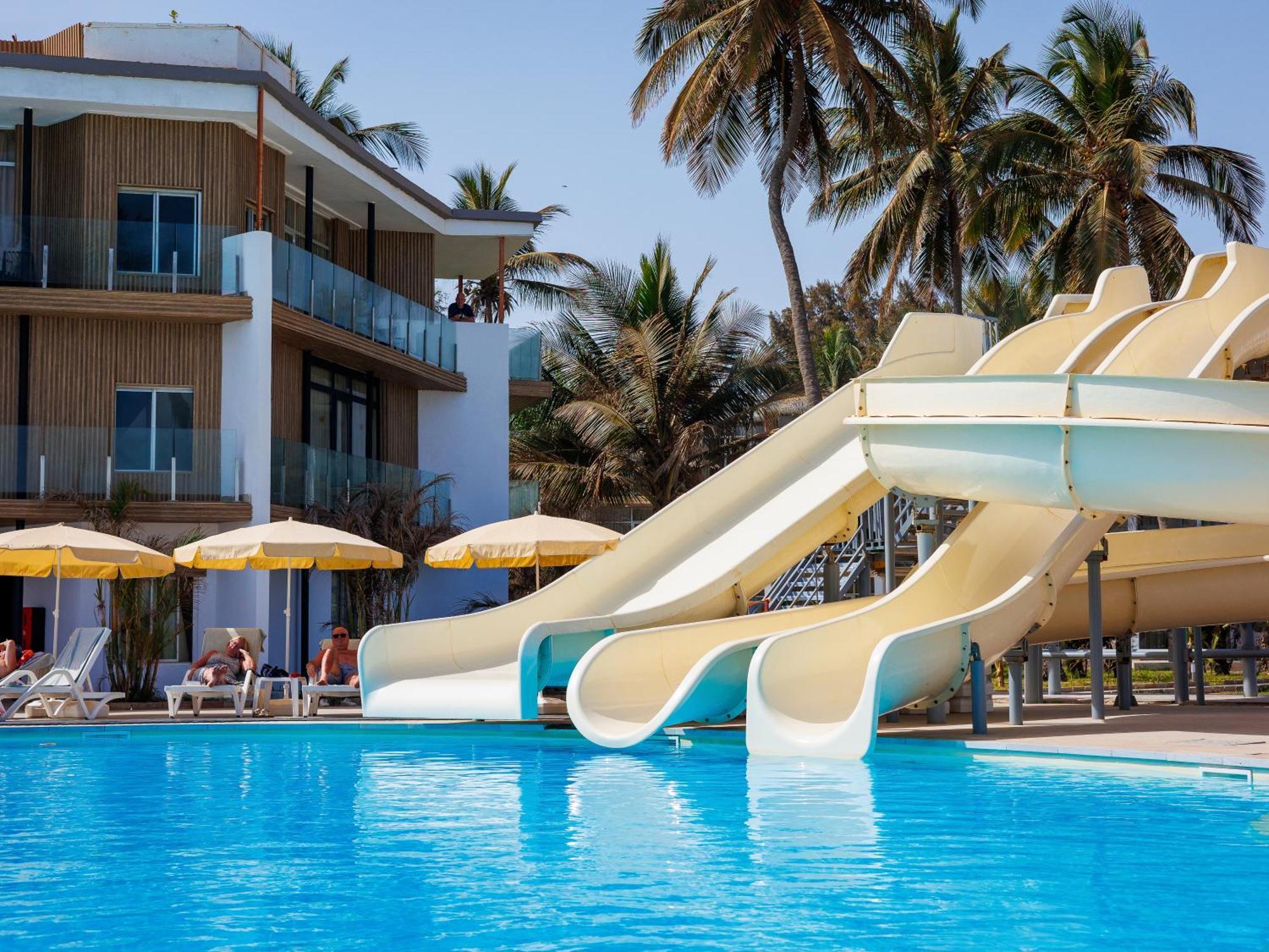 Kombo Beach Resort Serekunda Kültér fotó