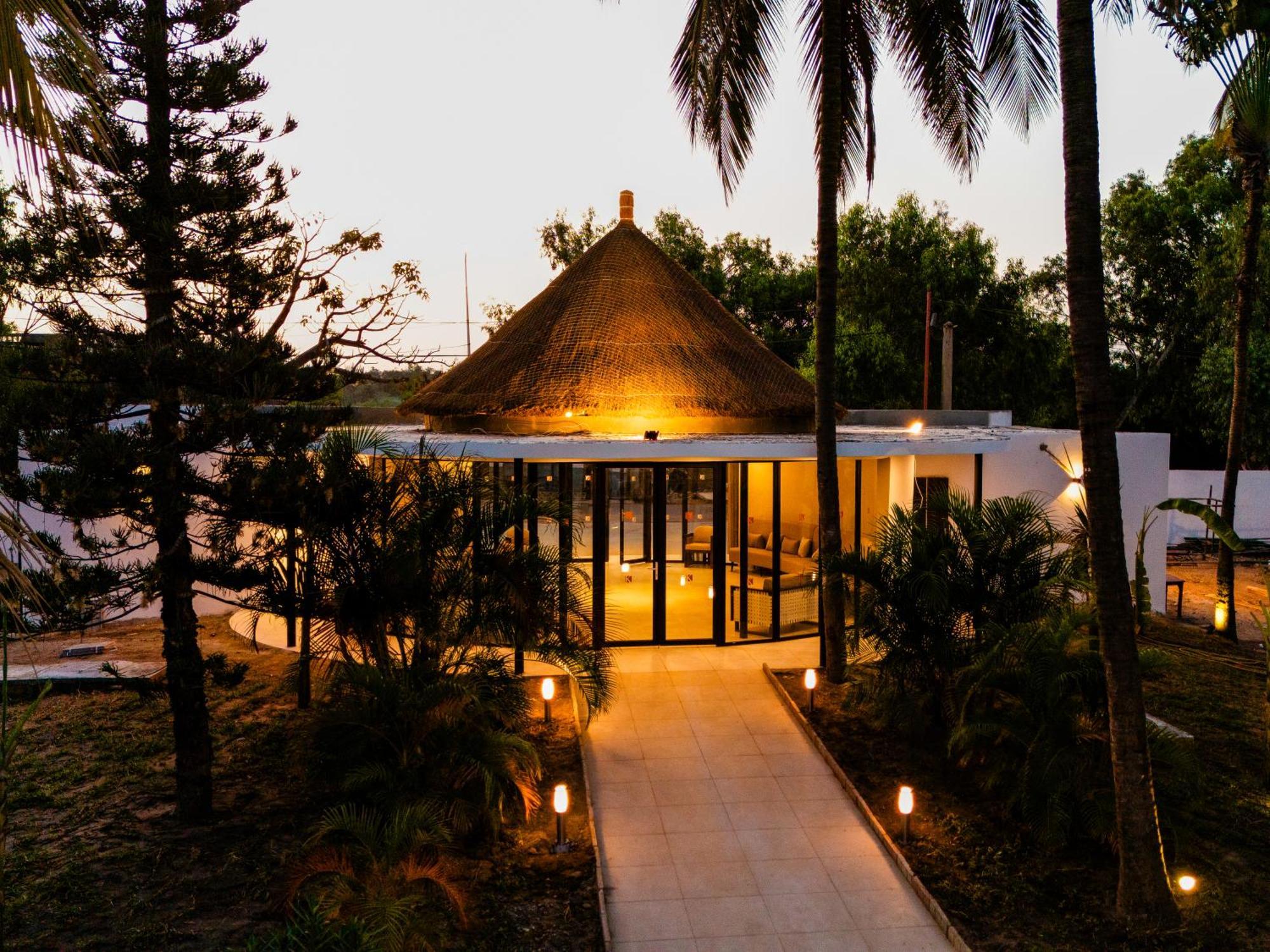 Kombo Beach Resort Serekunda Kültér fotó